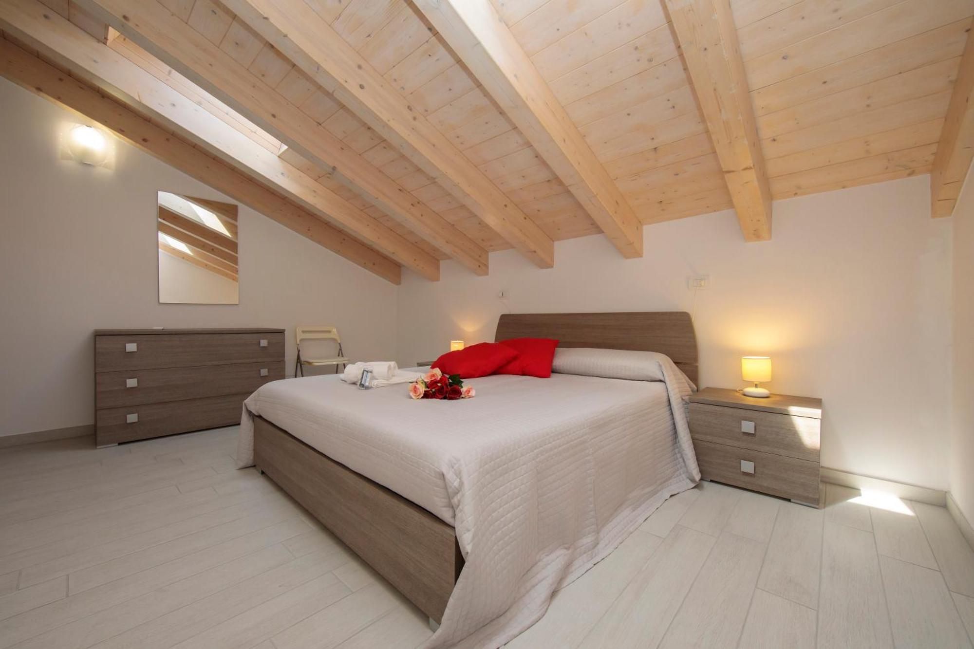 Silver Lake Apartment - Happy Rentals Анджера Экстерьер фото